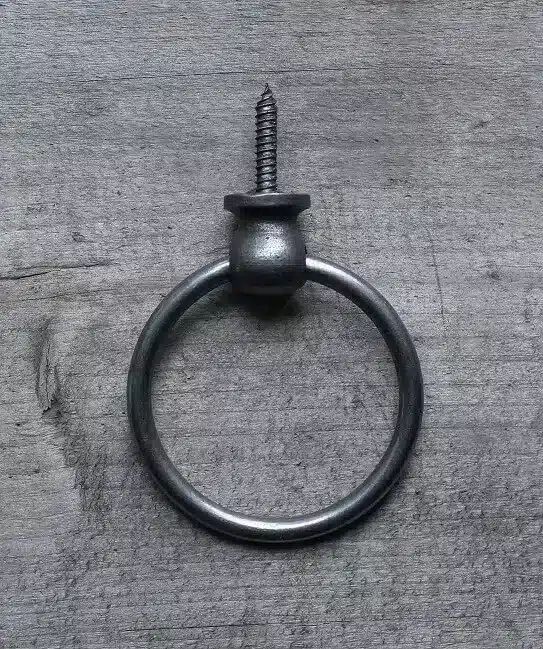 Anneau antique de 3"