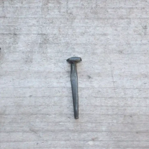 (1 lbs) Clous à tête martelé 1"1/2