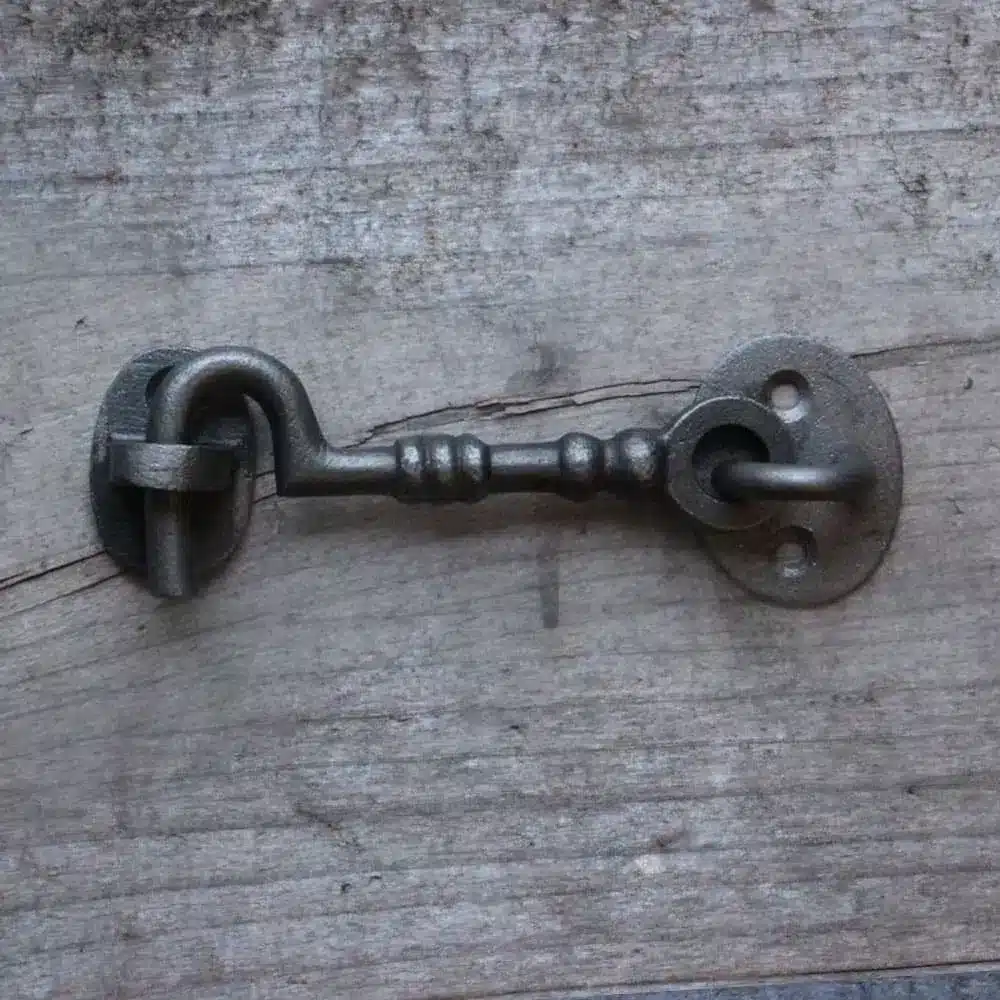 Crochet de porte antique de 4 pouces