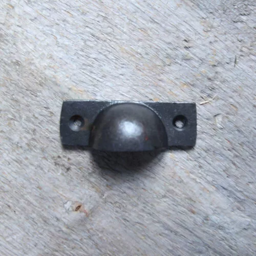Antique iron Thumb pull