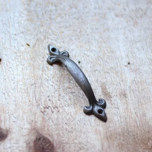 Small Lily Cast Iron Handle
